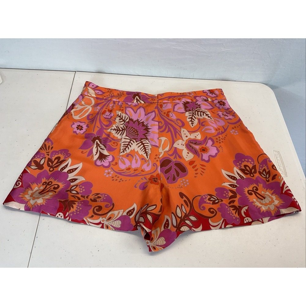 NEW Alexis Costa‎ Shorts Satin Flowy Orange colorful size LG Luxury Beach
